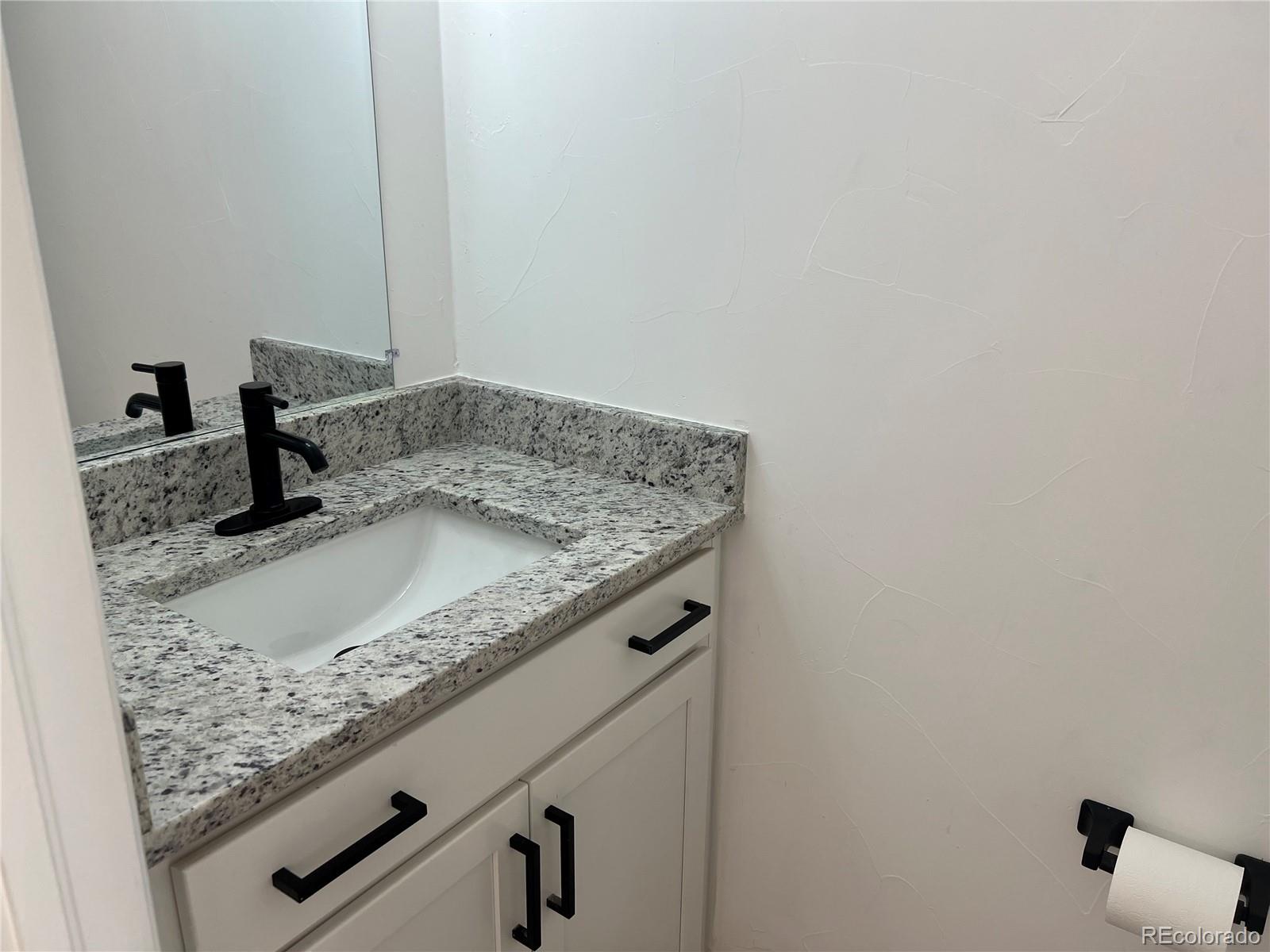 MLS Image #11 for 2218  coronado parkway,denver, Colorado