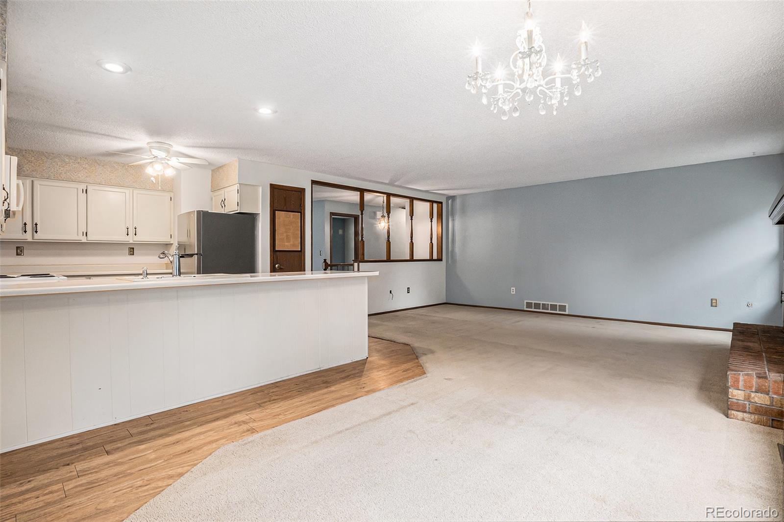 MLS Image #6 for 523 e long court,littleton, Colorado