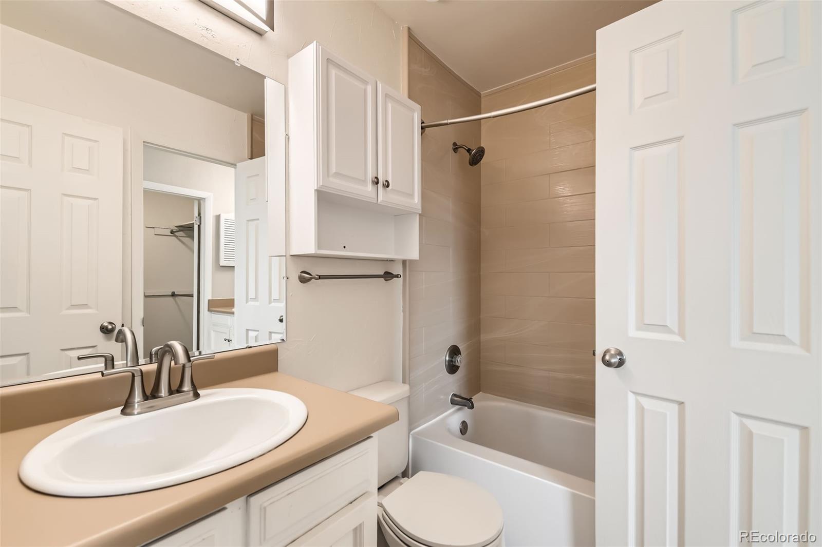 MLS Image #13 for 8717  carr loop,arvada, Colorado