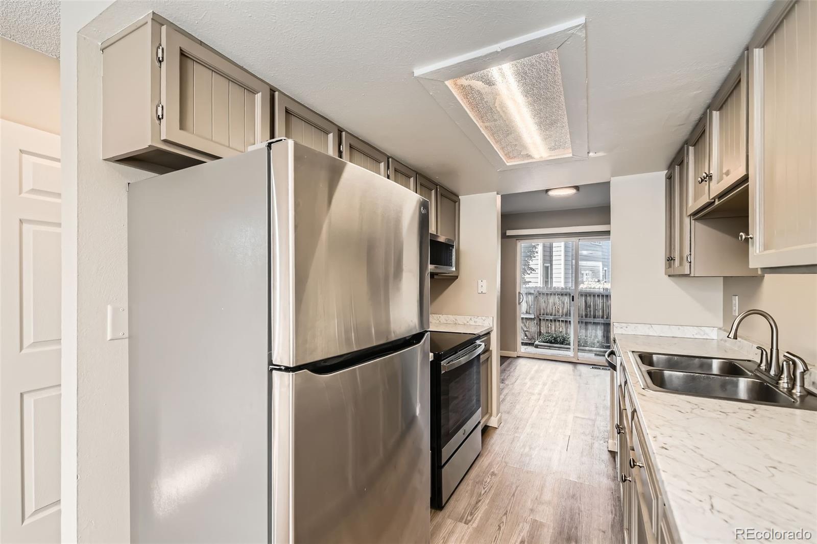 MLS Image #4 for 8717  carr loop,arvada, Colorado