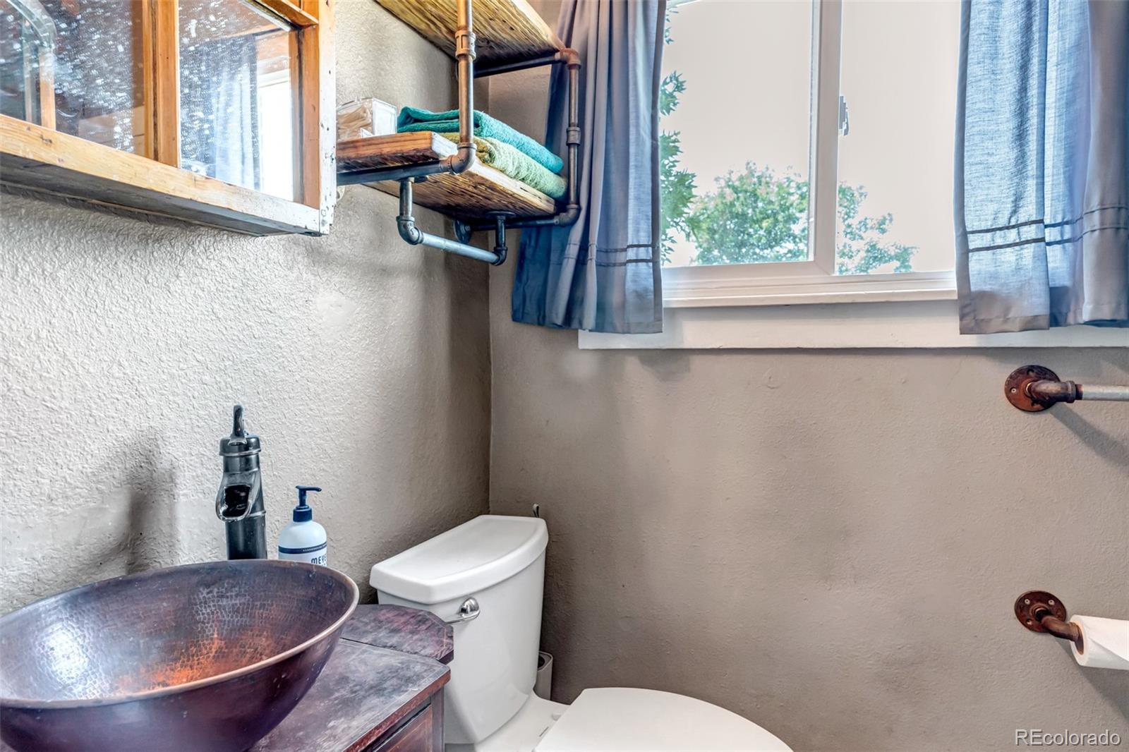 MLS Image #10 for 3151 n elizabeth street,denver, Colorado