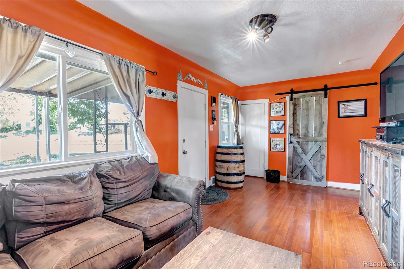 MLS Image #17 for 3151 n elizabeth street,denver, Colorado