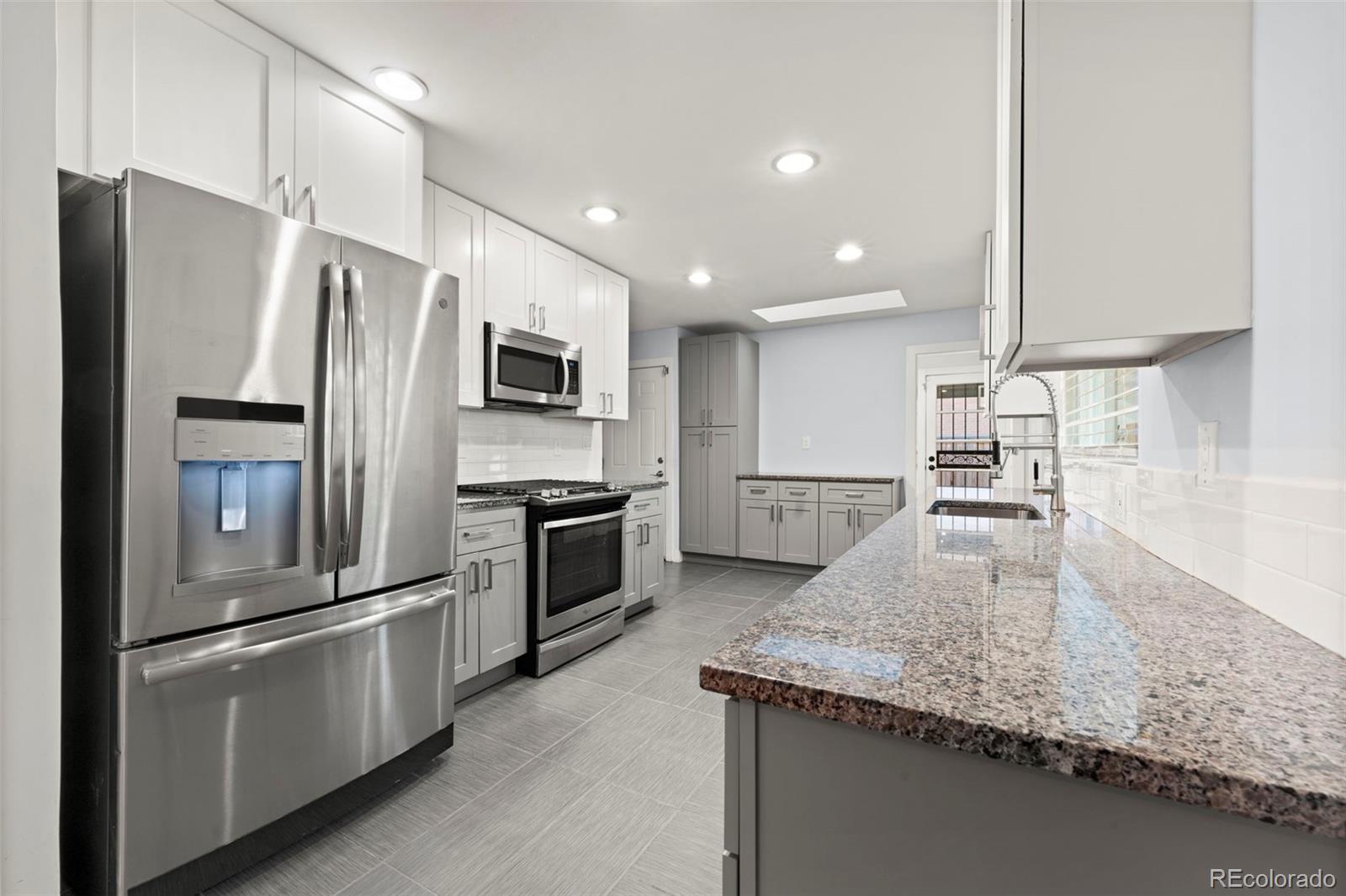 MLS Image #10 for 3565 s holly street,denver, Colorado