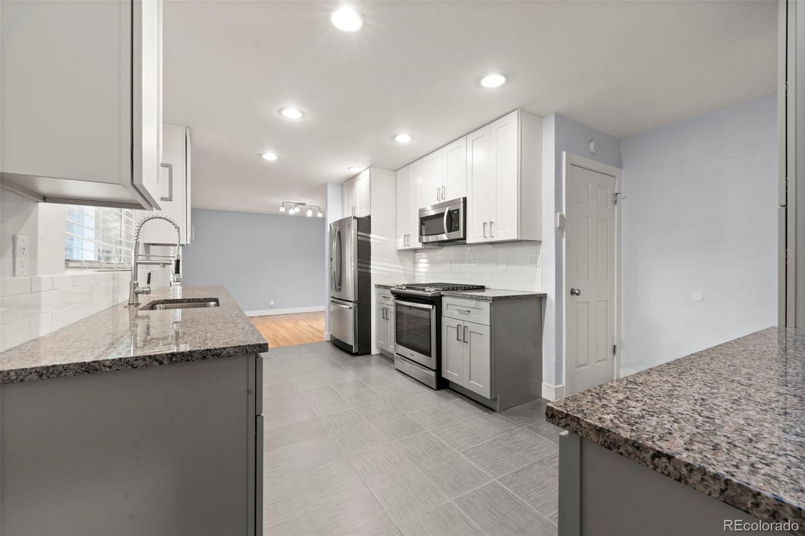 MLS Image #11 for 3565 s holly street,denver, Colorado