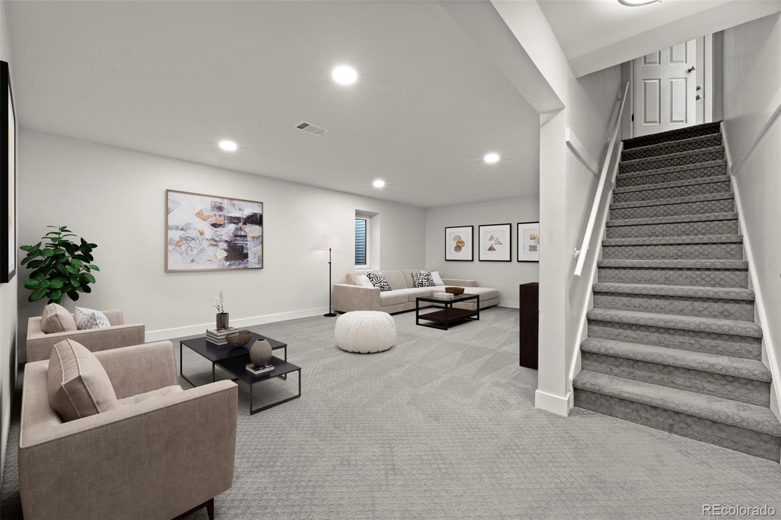 MLS Image #13 for 3565 s holly street,denver, Colorado
