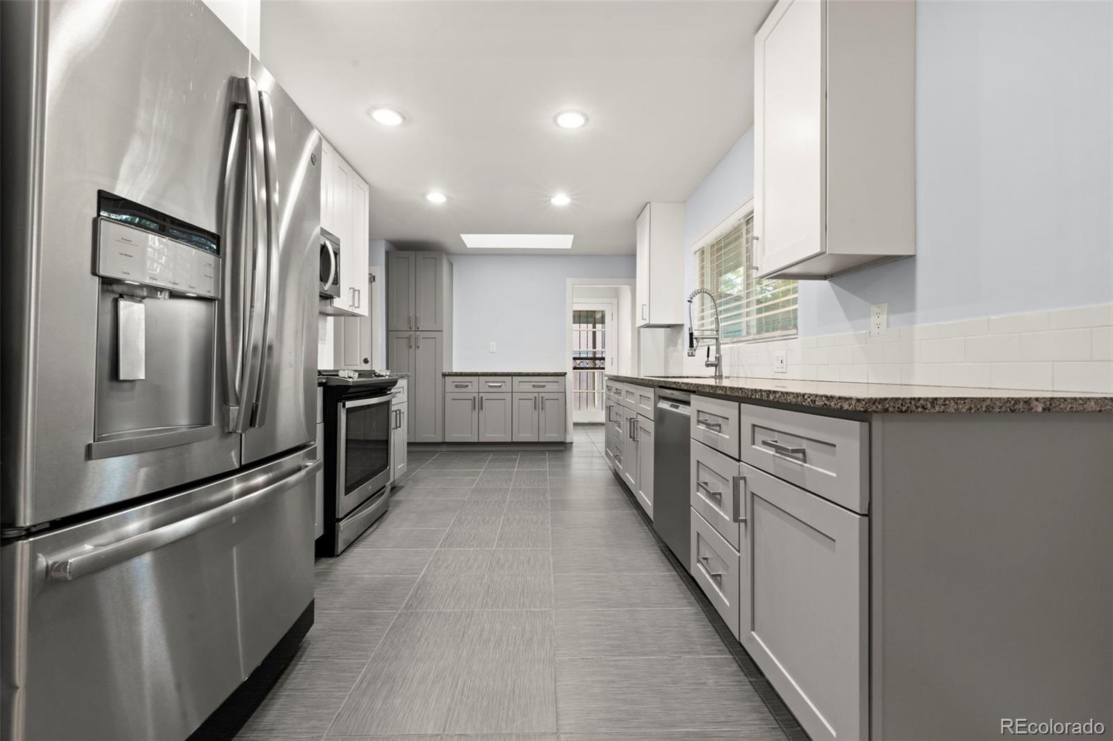 MLS Image #9 for 3565 s holly street,denver, Colorado