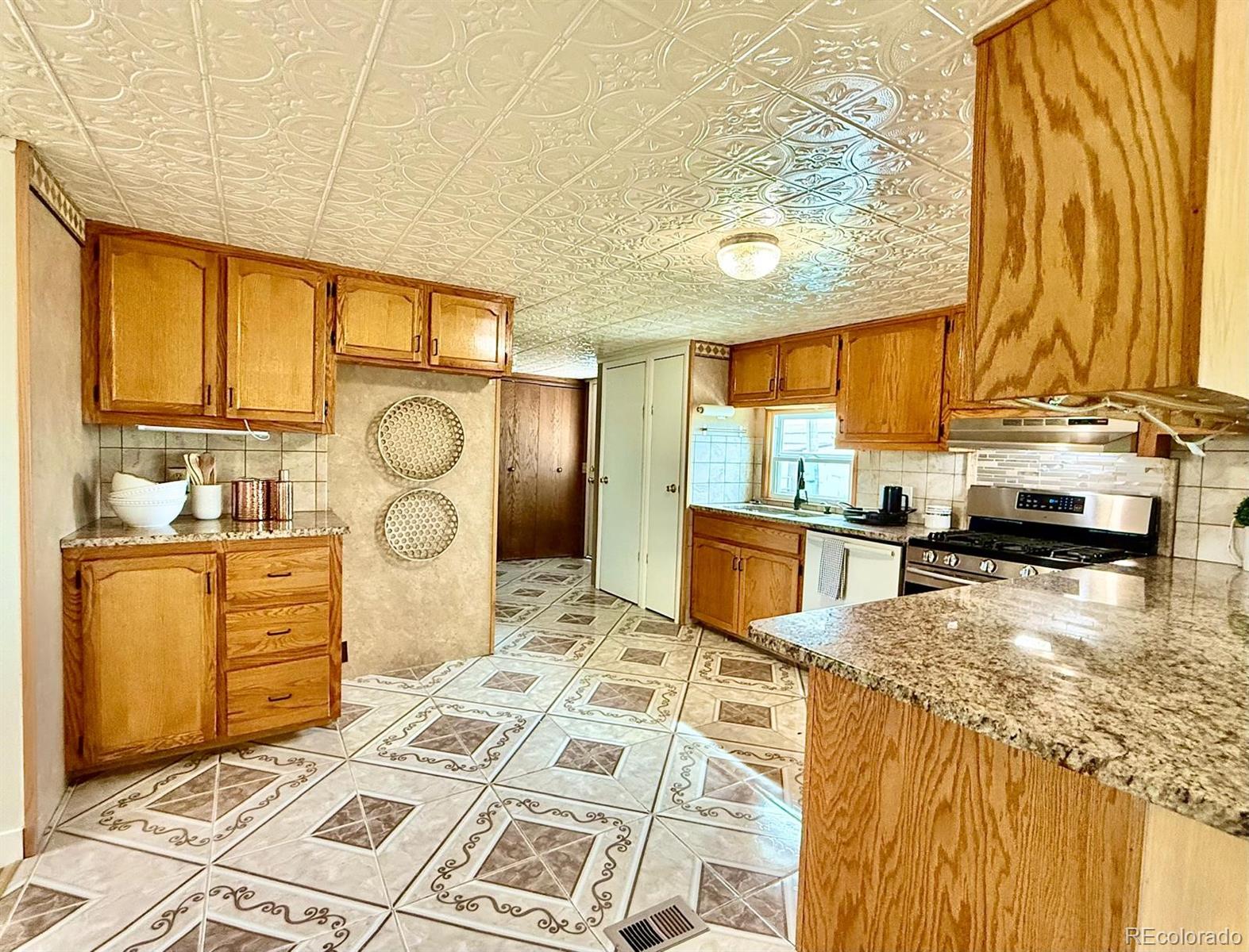 MLS Image #4 for 215  7th avenue,deer trail, Colorado
