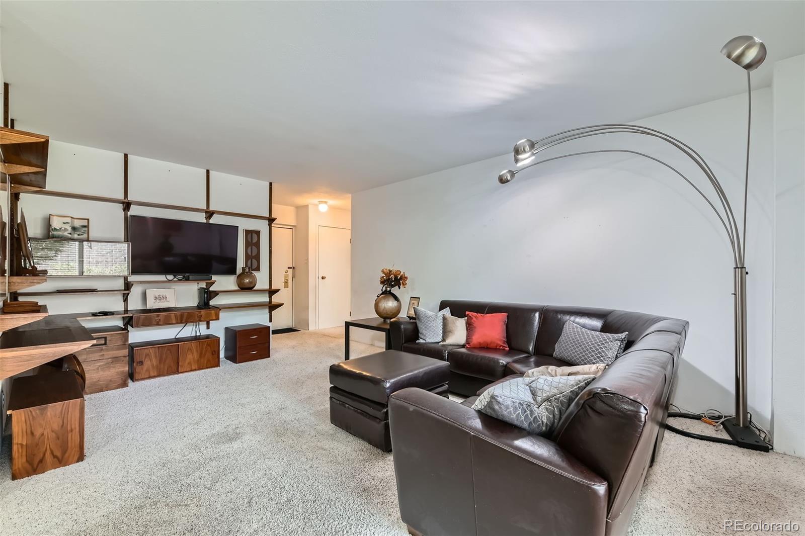 MLS Image #6 for 460 s marion parkway,denver, Colorado