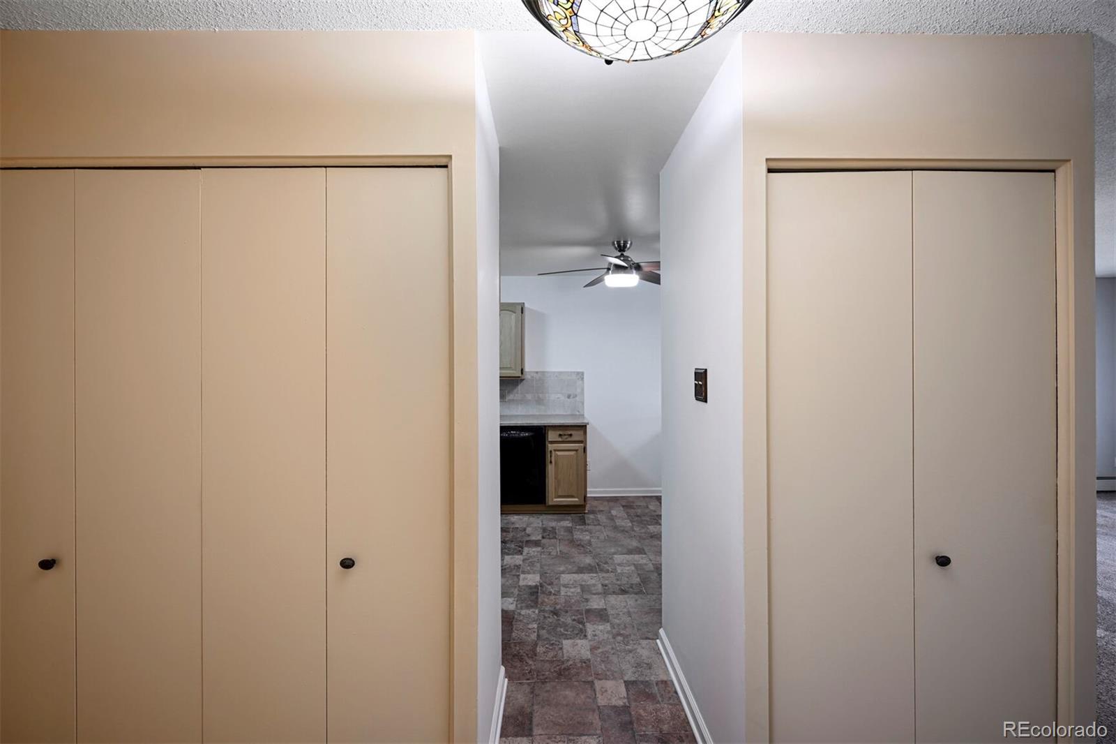 MLS Image #15 for 725 s alton way,denver, Colorado