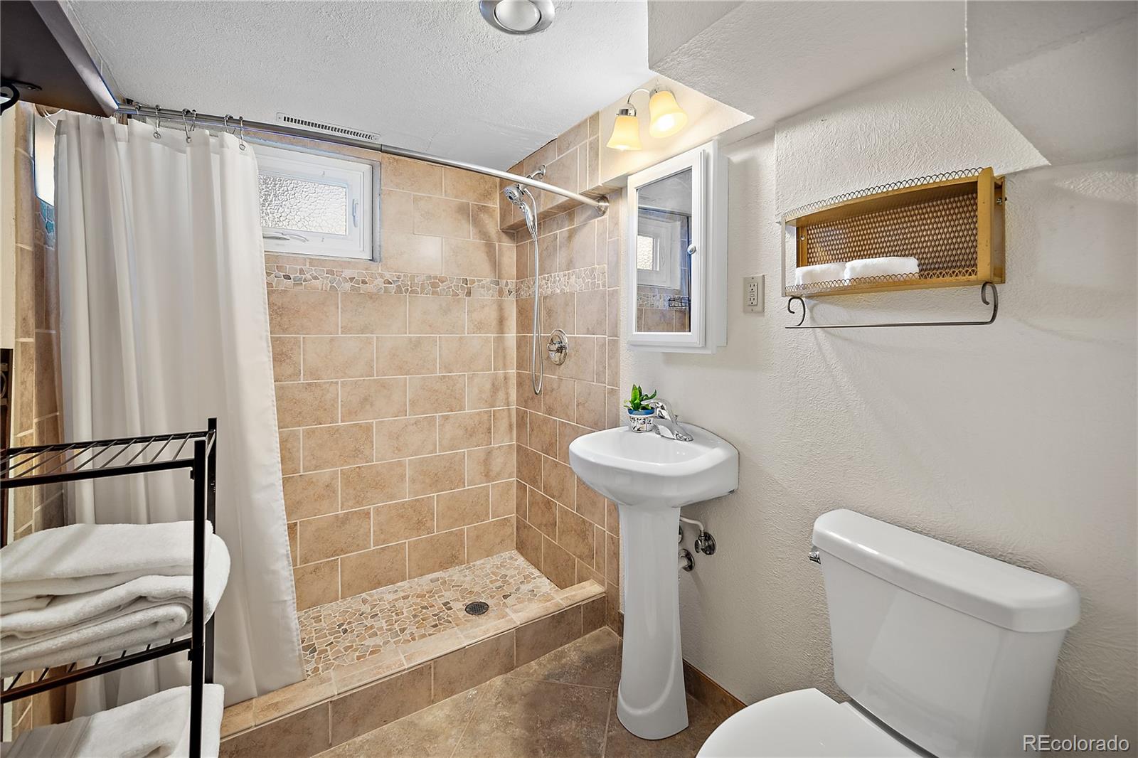 MLS Image #24 for 2028  downing drive,colorado springs, Colorado