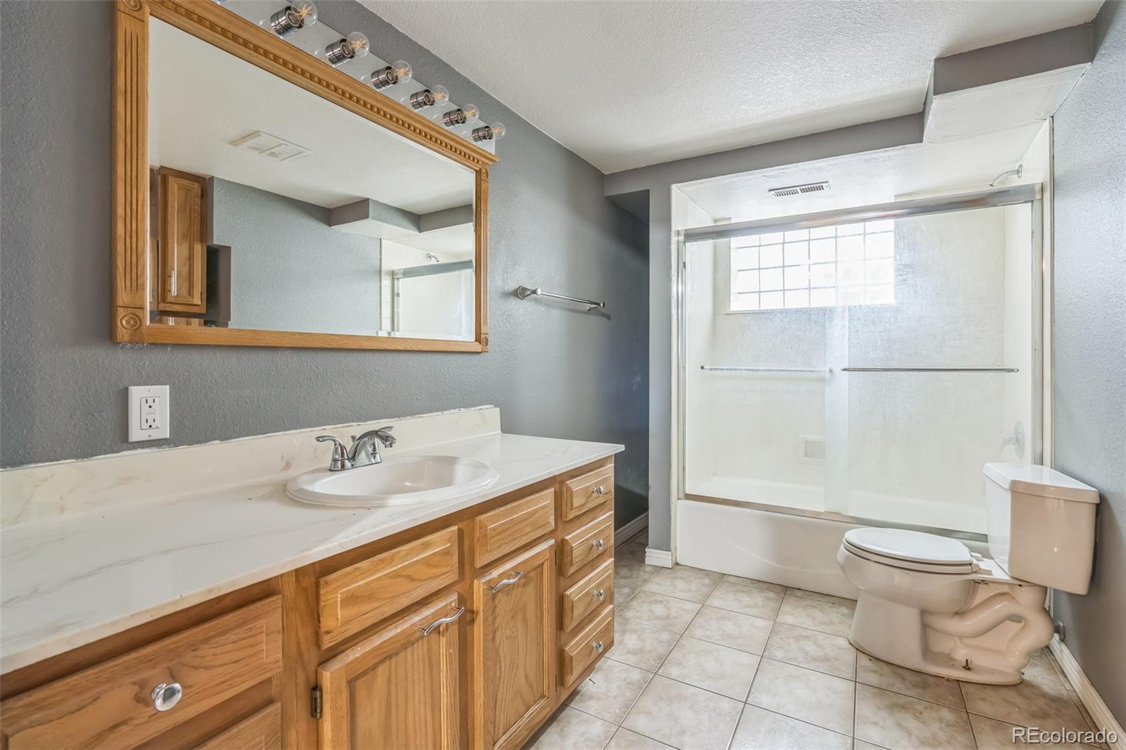 MLS Image #14 for 18  clover circle,colorado springs, Colorado