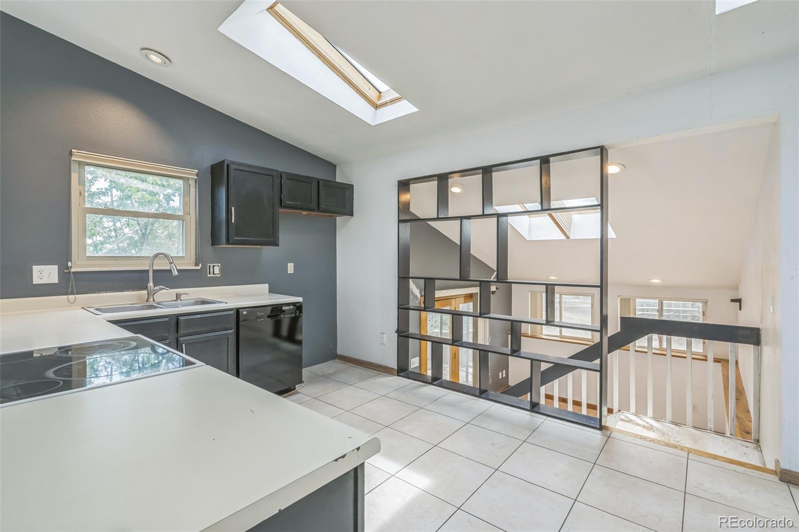 MLS Image #3 for 18  clover circle,colorado springs, Colorado