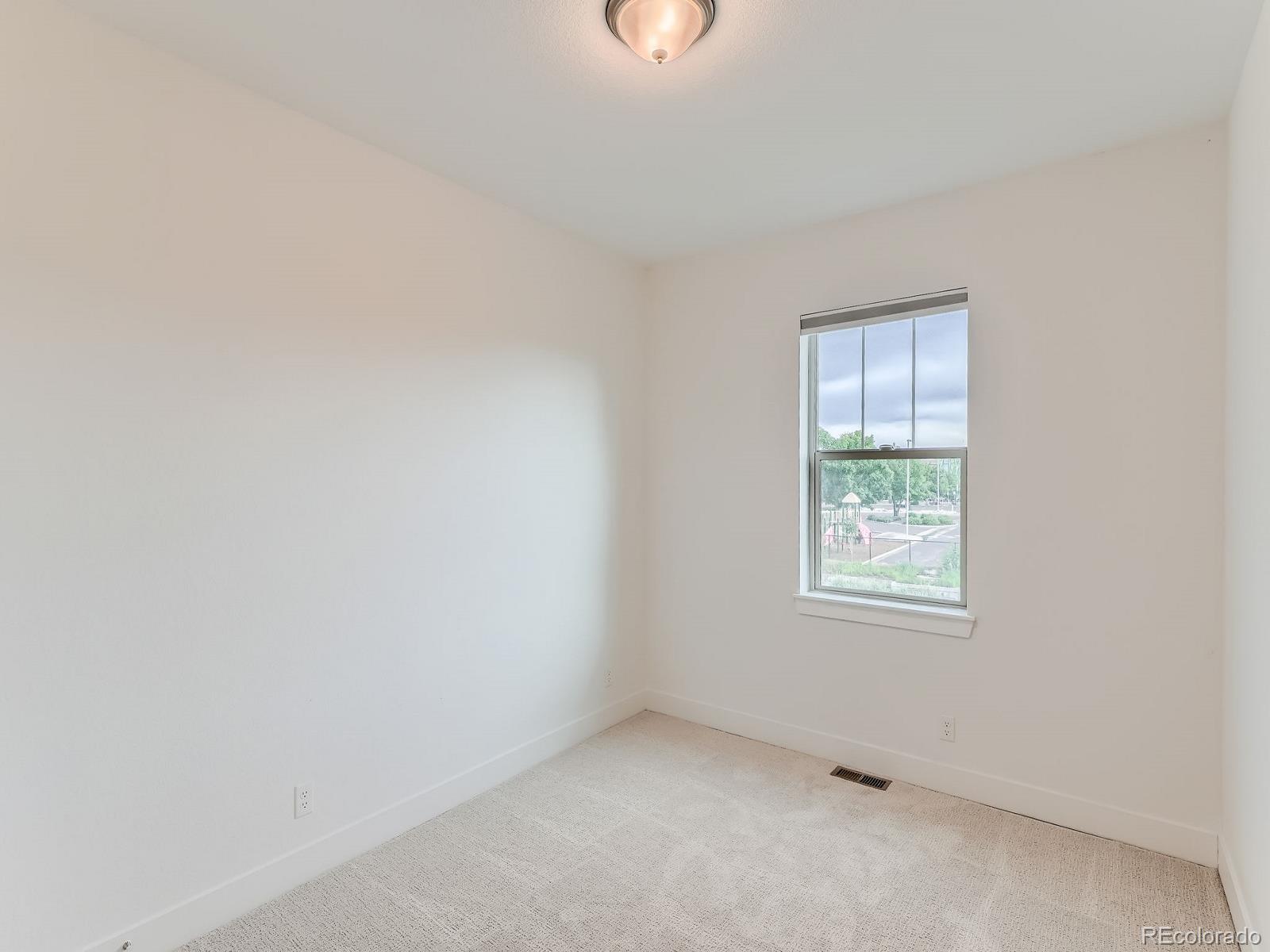 MLS Image #20 for 10479 e 25th drive,aurora, Colorado