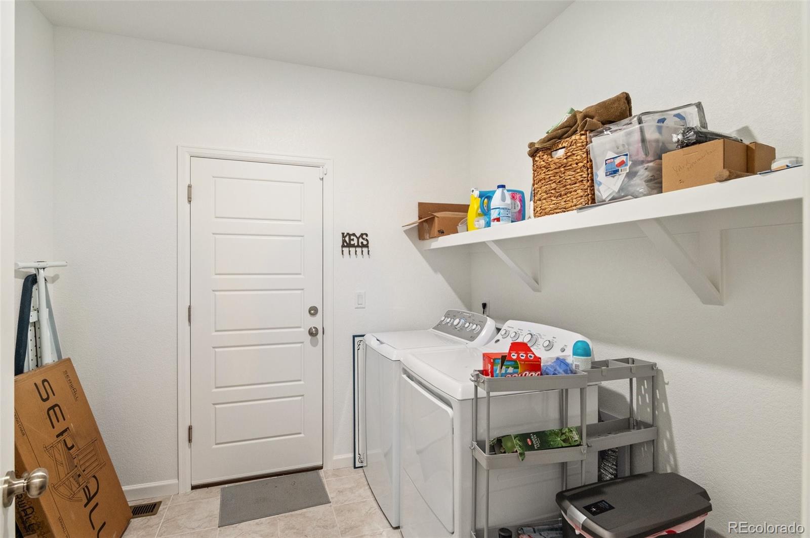 MLS Image #17 for 23936 e river front drive,aurora, Colorado