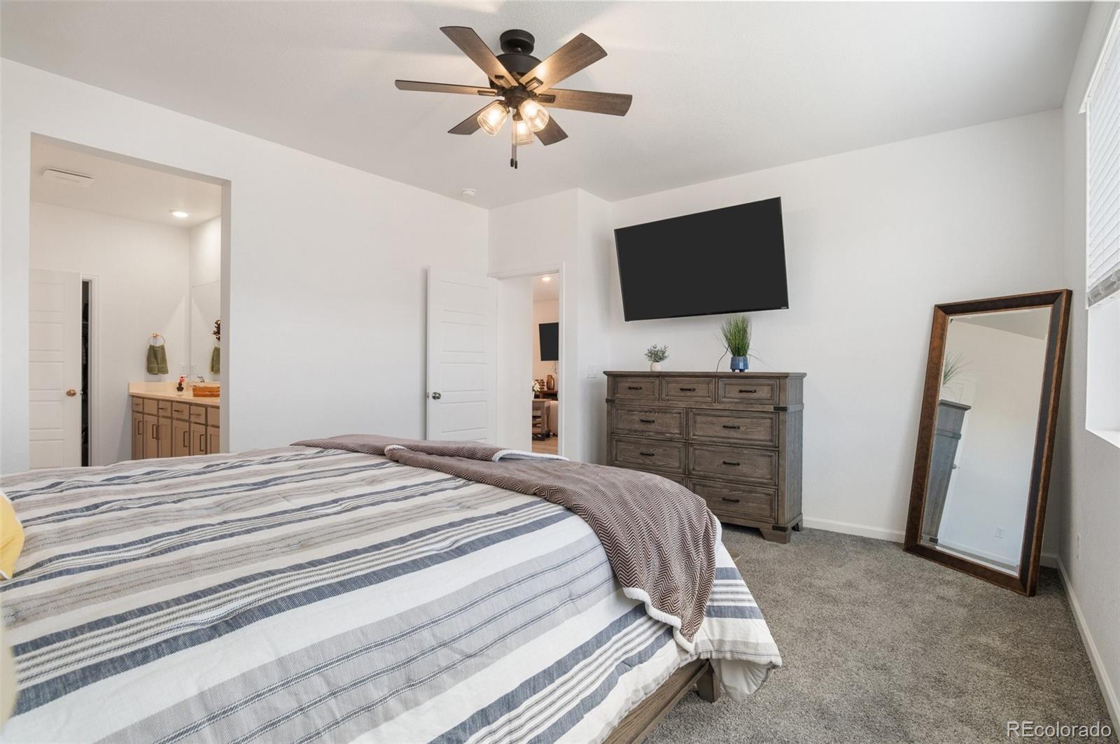MLS Image #21 for 23936 e river front drive,aurora, Colorado