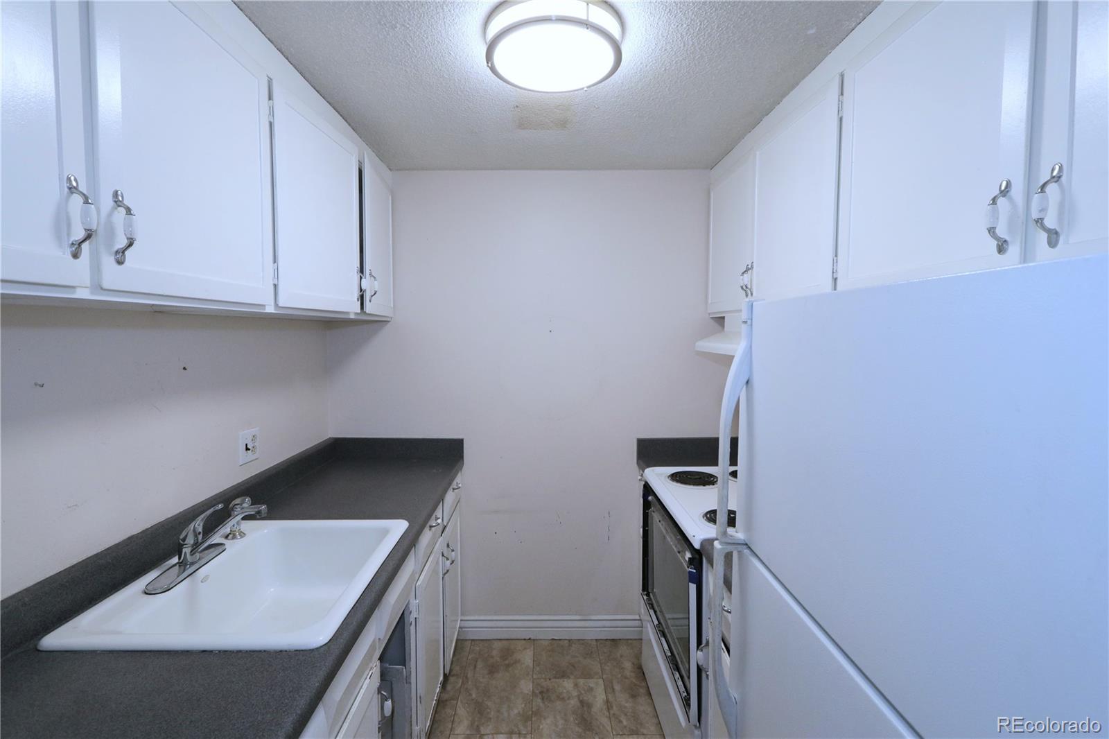 MLS Image #6 for 799  dahlia street,denver, Colorado