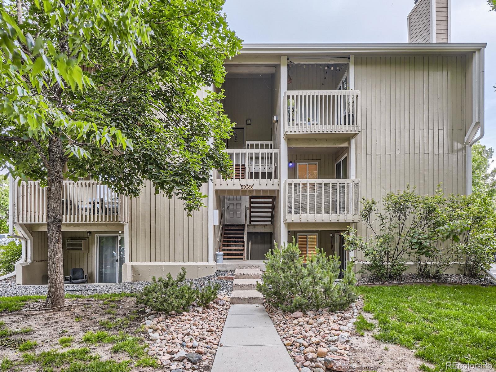 MLS Image #10 for 4068 s atchison way 101,aurora, Colorado