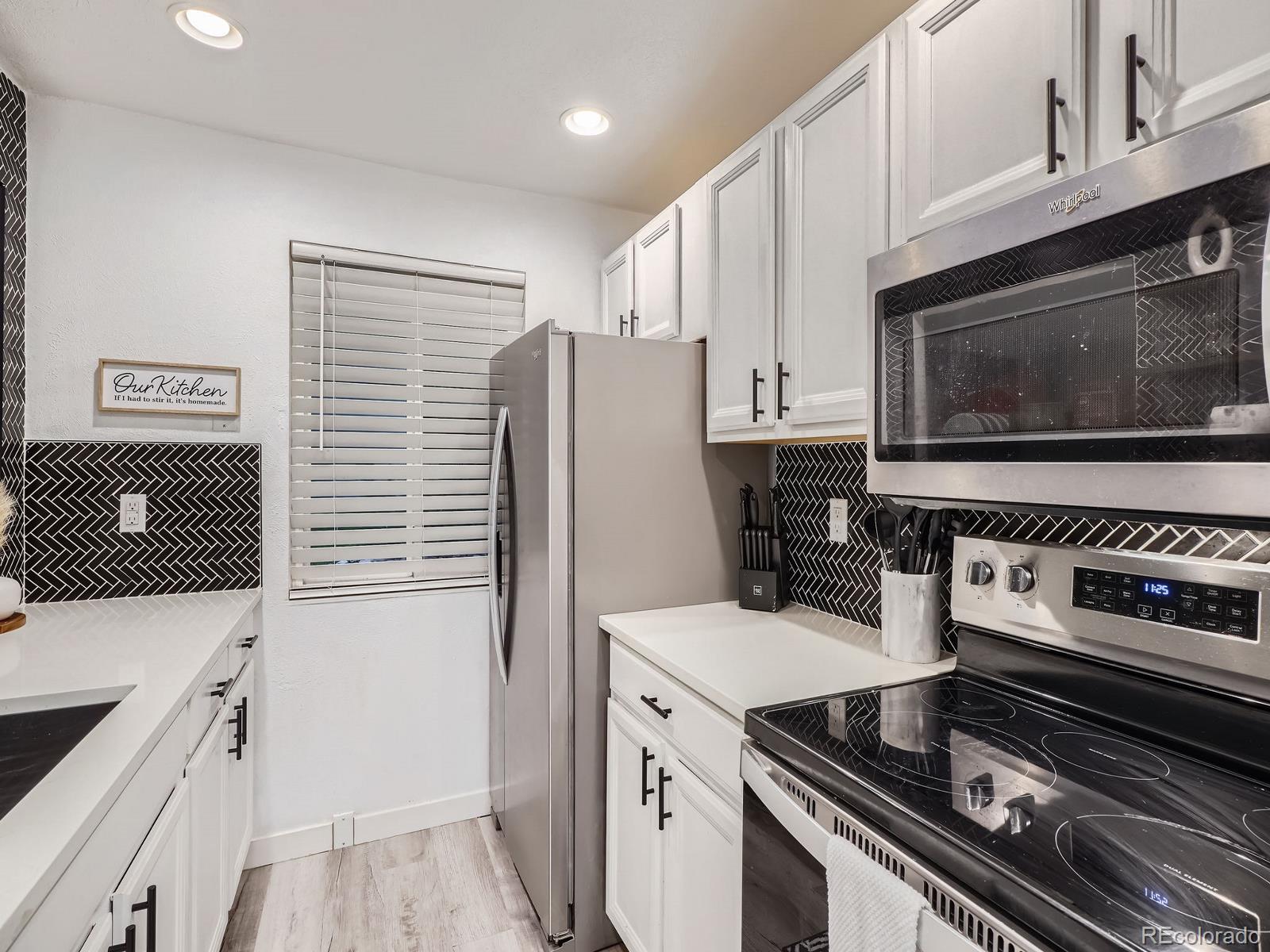 MLS Image #3 for 4068 s atchison way 101,aurora, Colorado