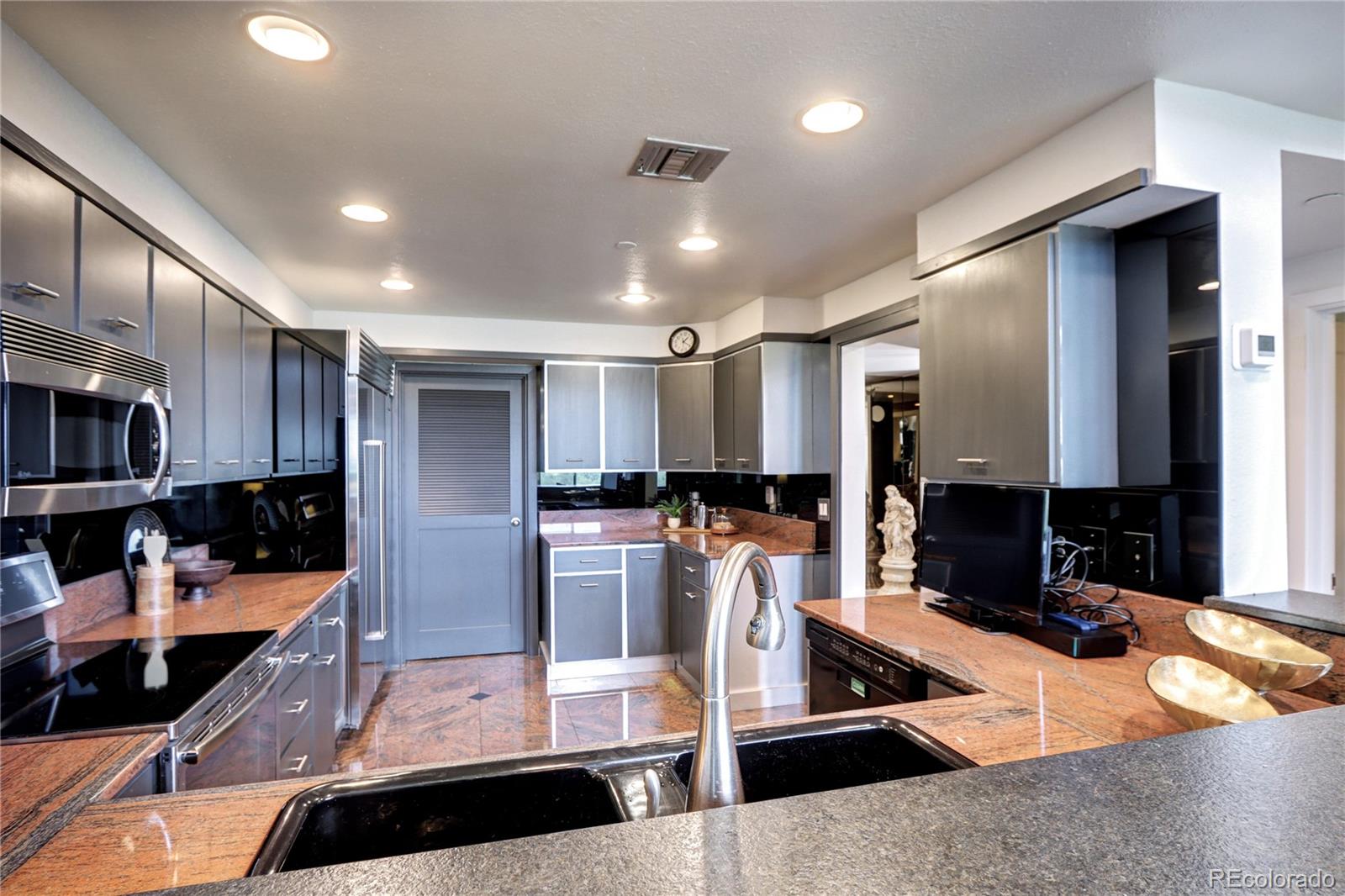 MLS Image #14 for 1900 e girard place,englewood, Colorado