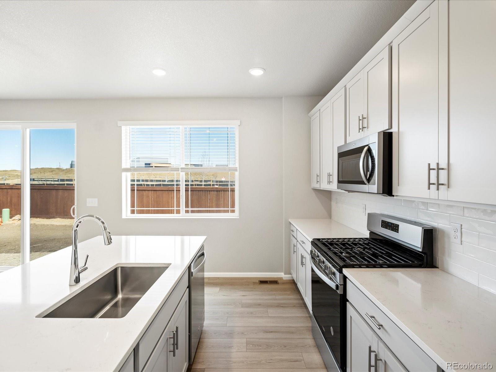 MLS Image #10 for 17517 e 89th way,commerce city, Colorado