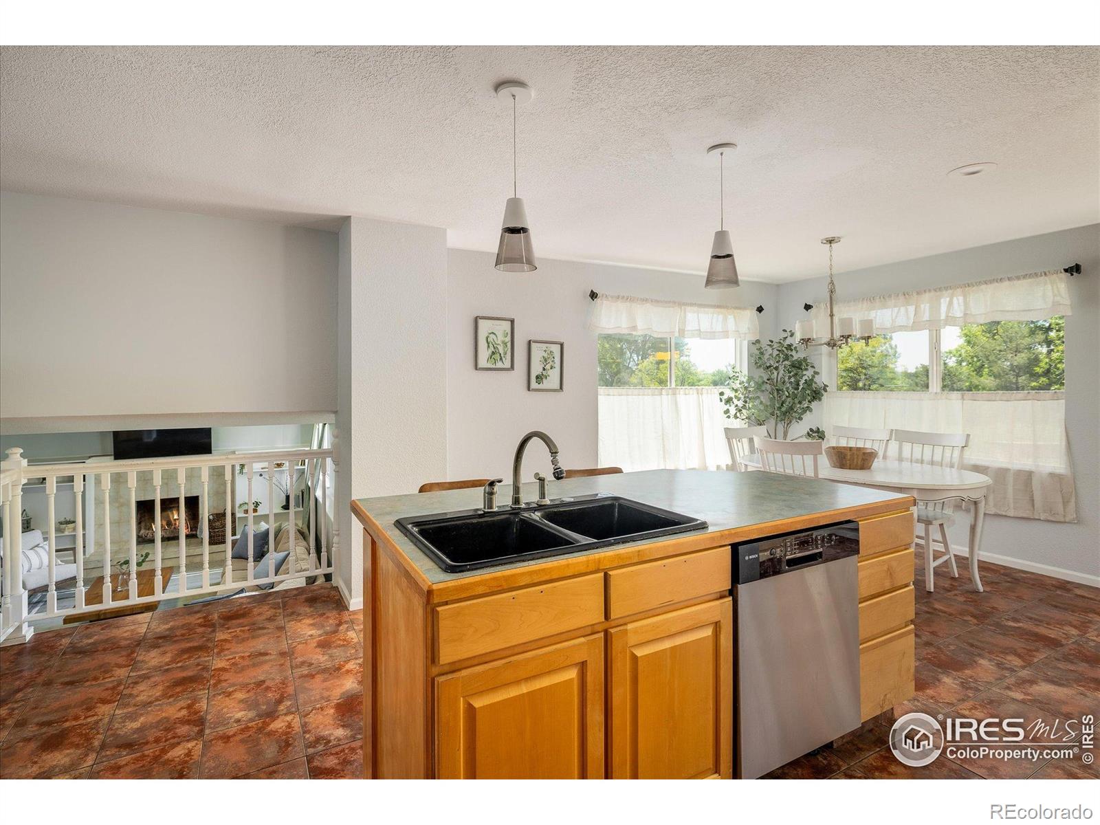 MLS Image #5 for 322 w harper street,louisville, Colorado