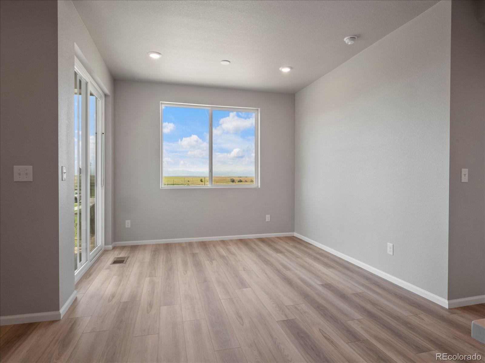 MLS Image #12 for 17557 e 89th way,commerce city, Colorado