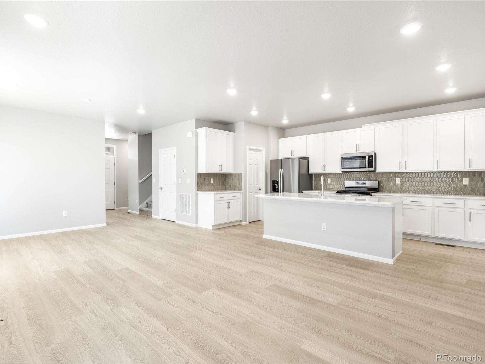 MLS Image #7 for 22495 e 7th place,aurora, Colorado