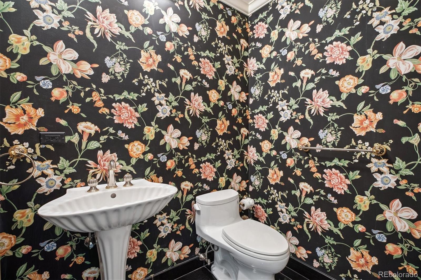 MLS Image #11 for 2400 e cherry creek south drive,denver, Colorado