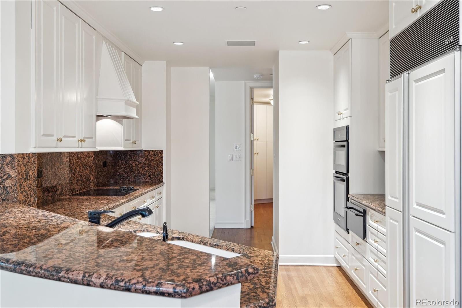 MLS Image #14 for 2400 e cherry creek south drive,denver, Colorado