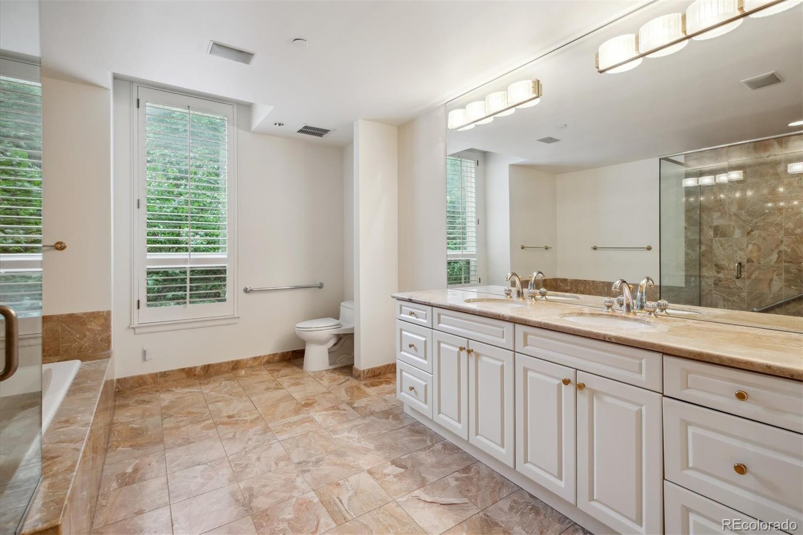 MLS Image #17 for 2400 e cherry creek south drive,denver, Colorado