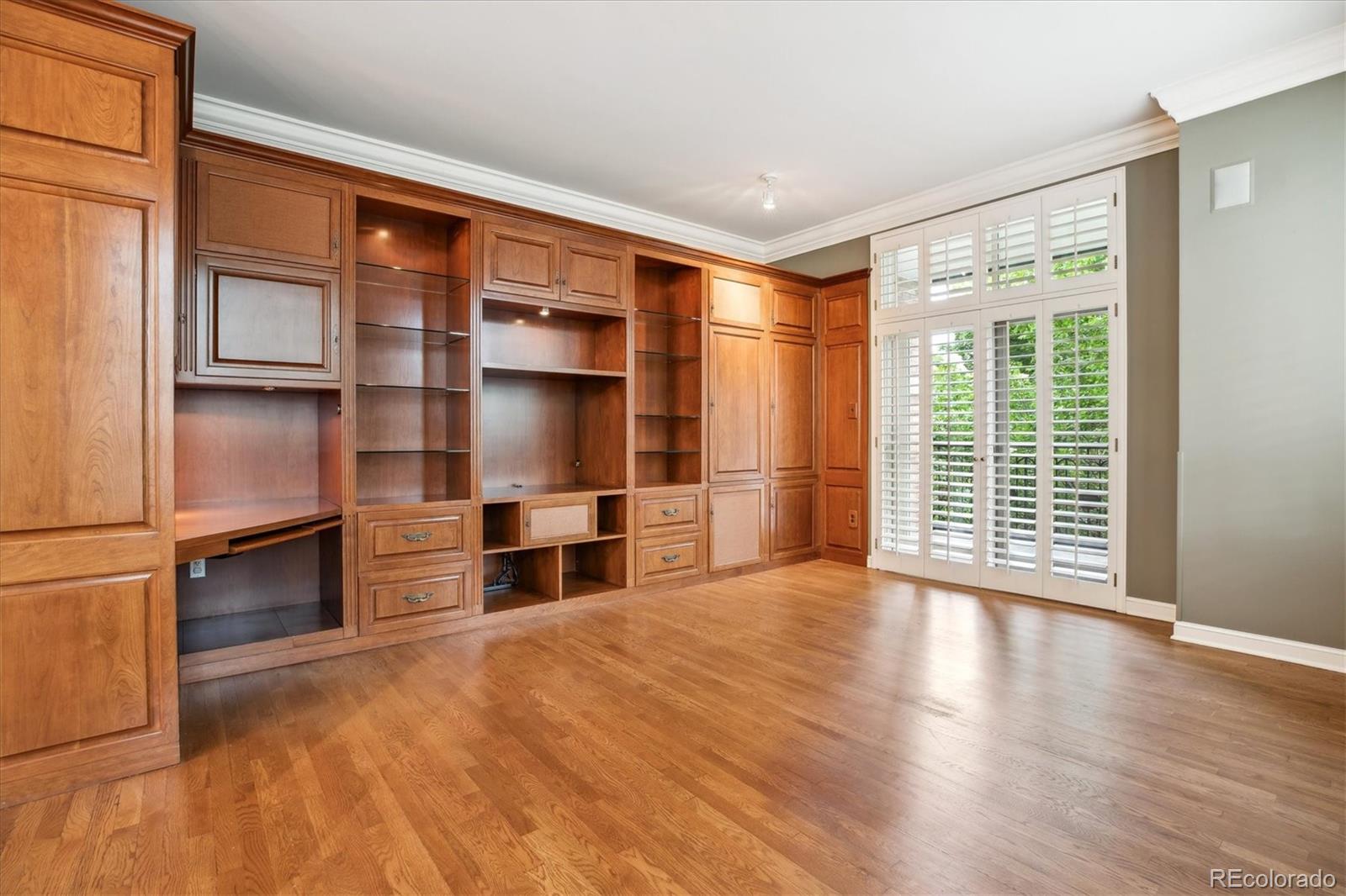 MLS Image #19 for 2400 e cherry creek south drive,denver, Colorado
