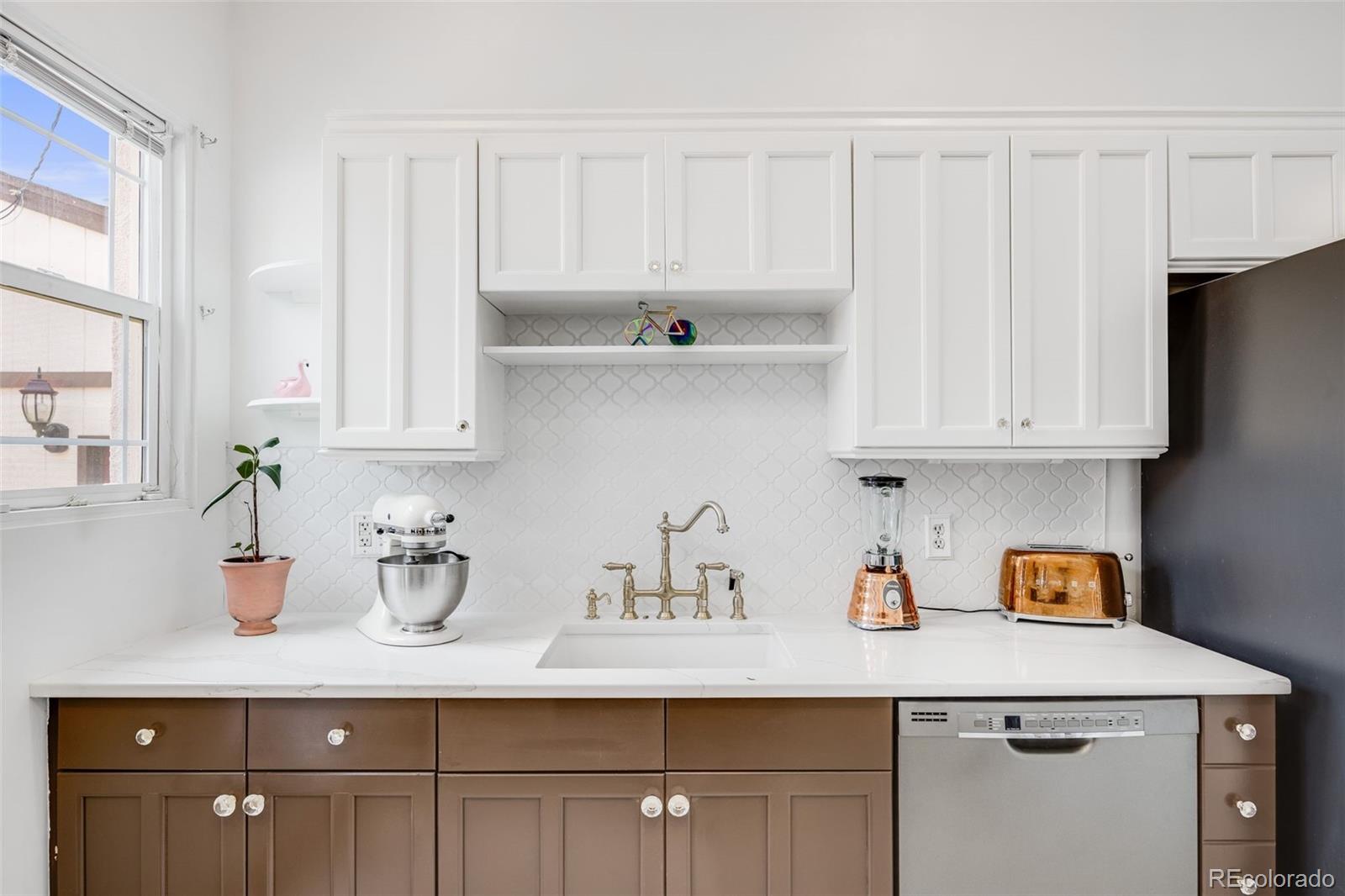 MLS Image #8 for 3106 n franklin street,denver, Colorado