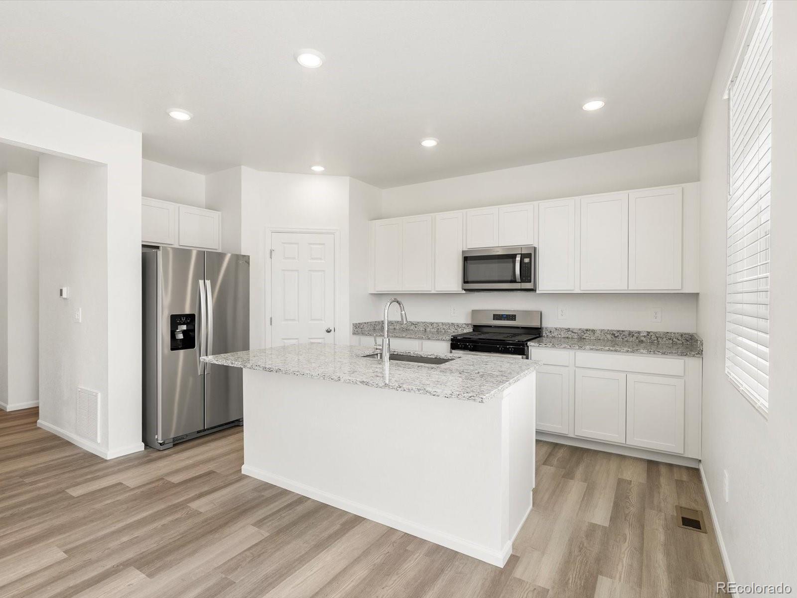 MLS Image #12 for 4694  sugarcane street,johnstown, Colorado