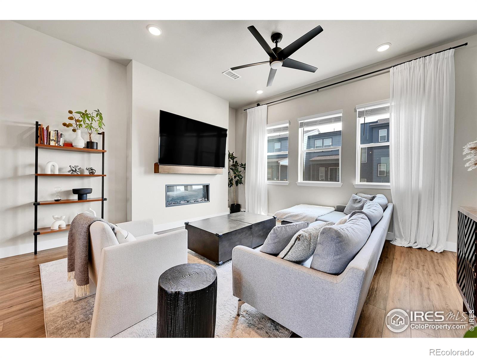 MLS Image #13 for 1575 w 68th avenue,denver, Colorado