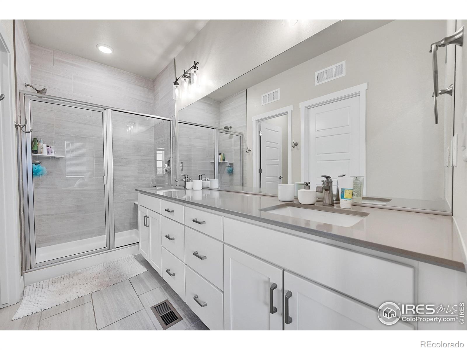 MLS Image #25 for 1575 w 68th avenue,denver, Colorado