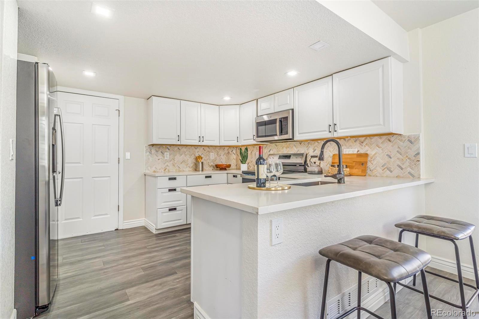 MLS Image #5 for 18751 e mexico avenue,aurora, Colorado