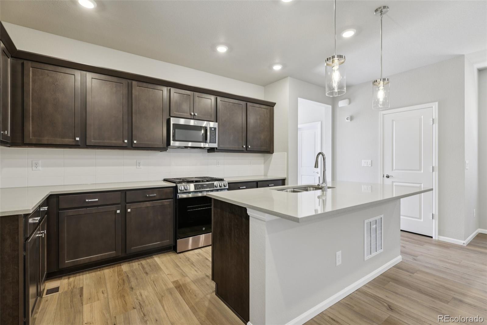MLS Image #3 for 7241  goldbloom lane,littleton, Colorado