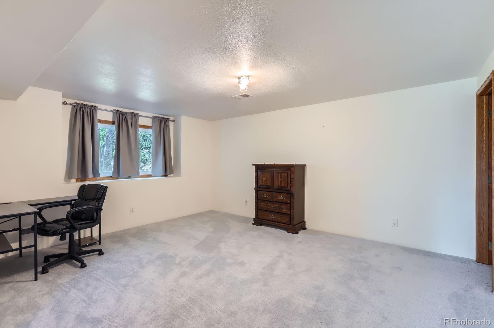 MLS Image #21 for 1605  43rd avenue,greeley, Colorado