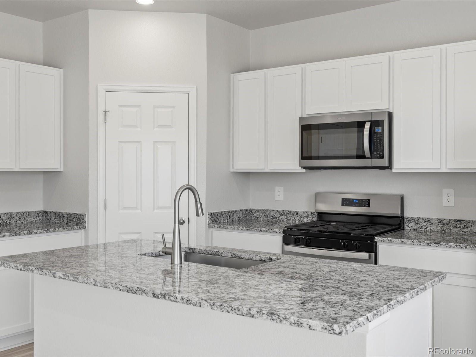 MLS Image #10 for 1134  thunder pass road,severance, Colorado