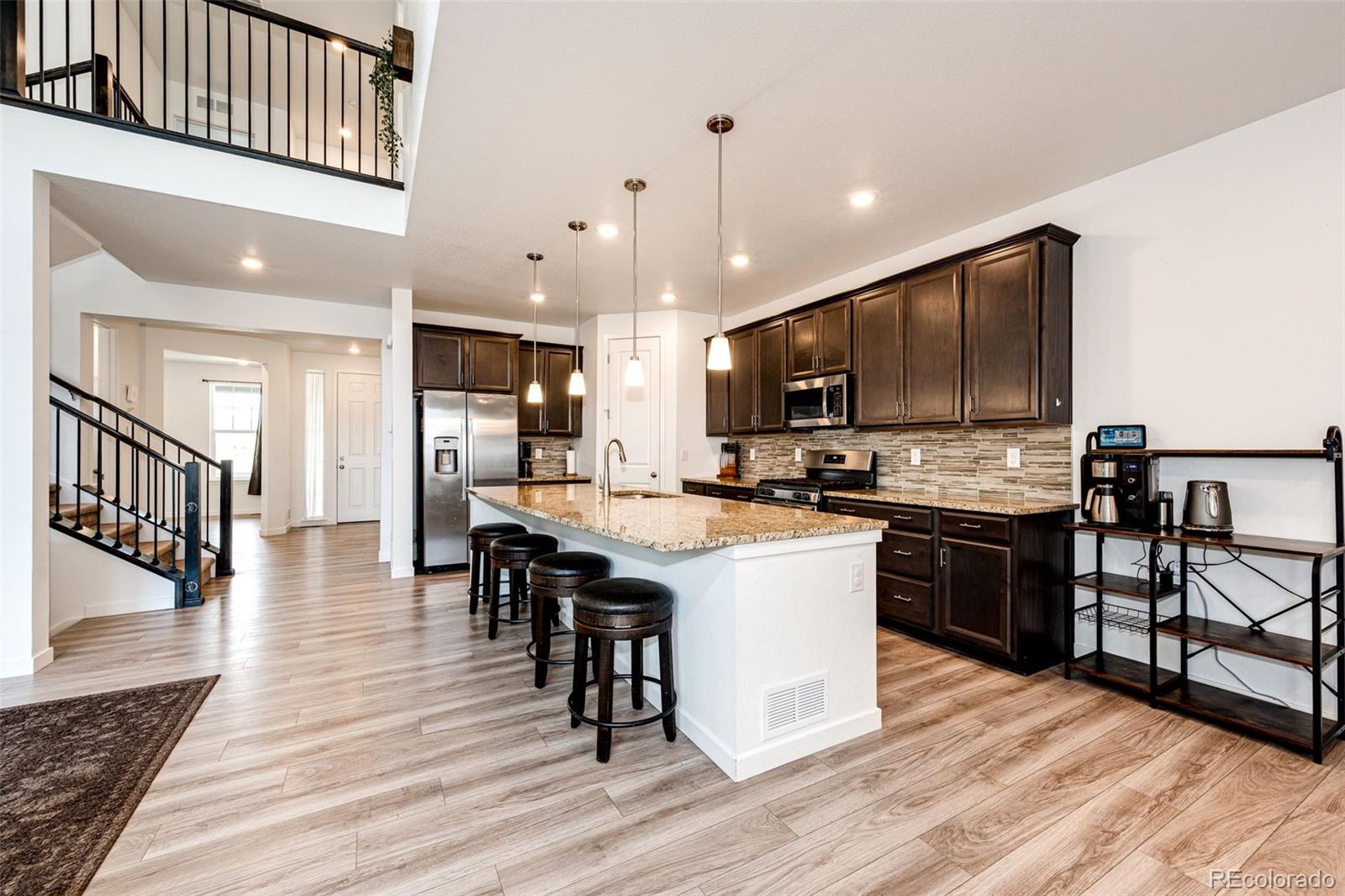MLS Image #10 for 985 s elk way,aurora, Colorado