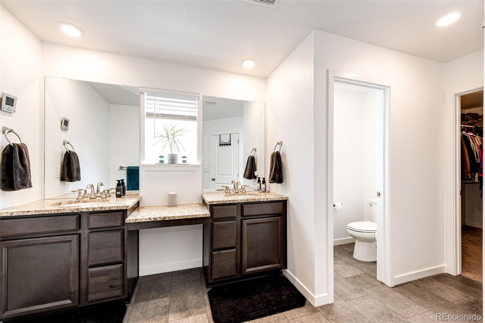 MLS Image #20 for 985 s elk way,aurora, Colorado