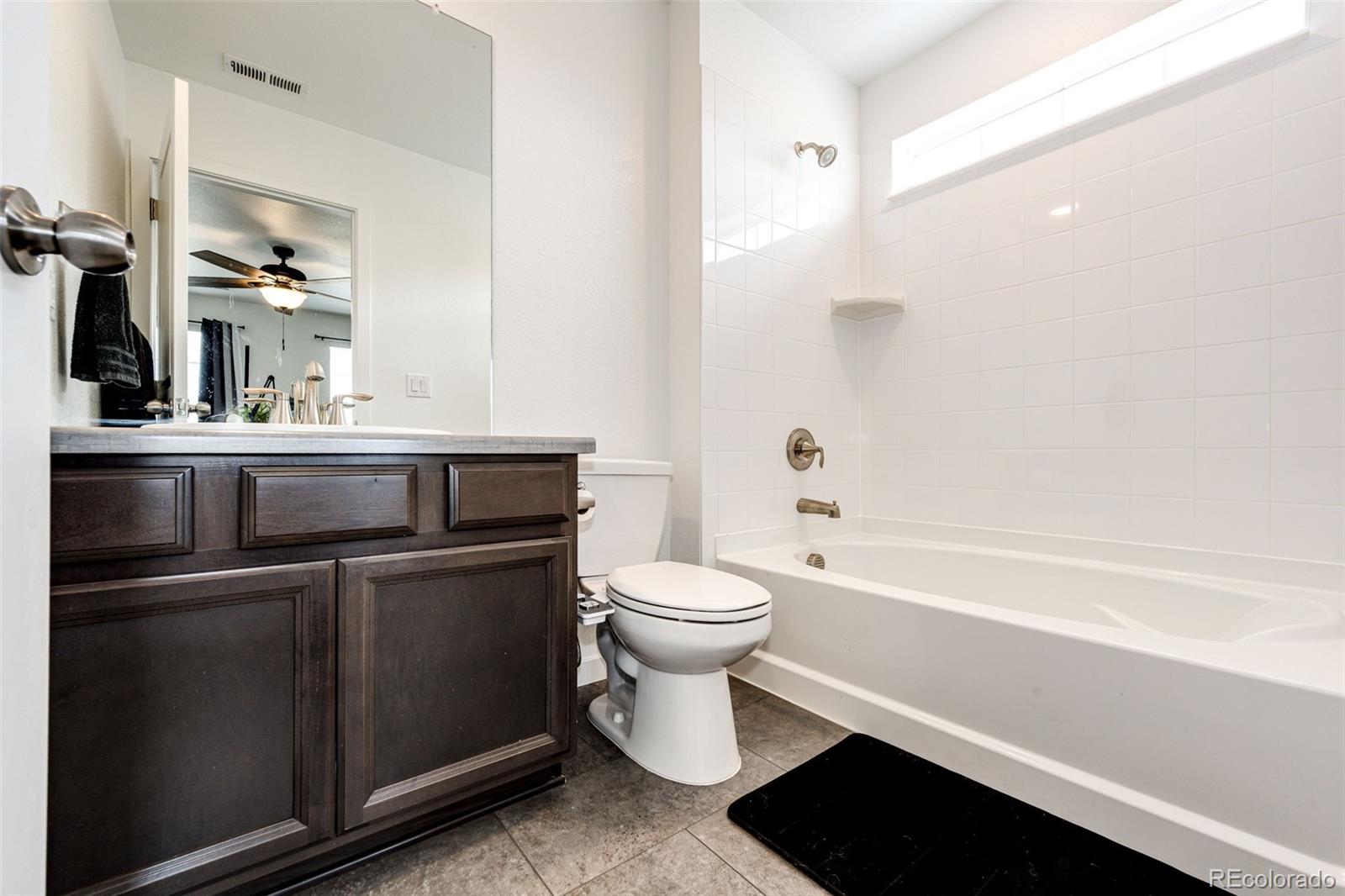 MLS Image #25 for 985 s elk way,aurora, Colorado