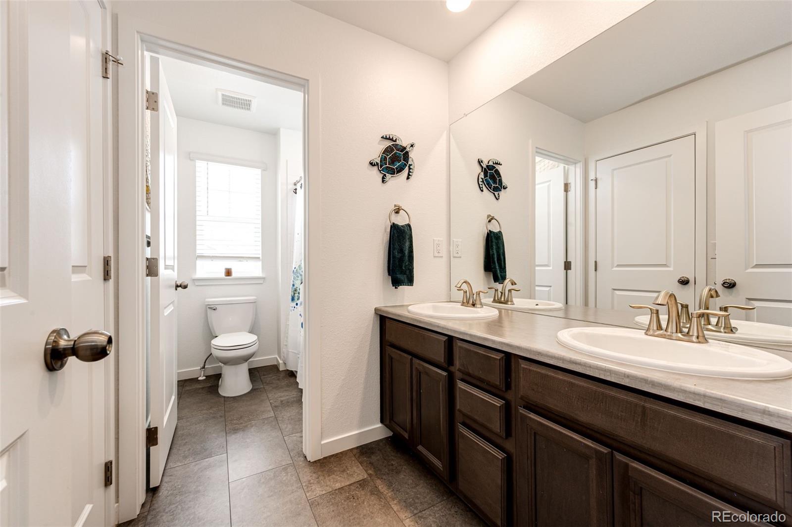 MLS Image #27 for 985 s elk way,aurora, Colorado