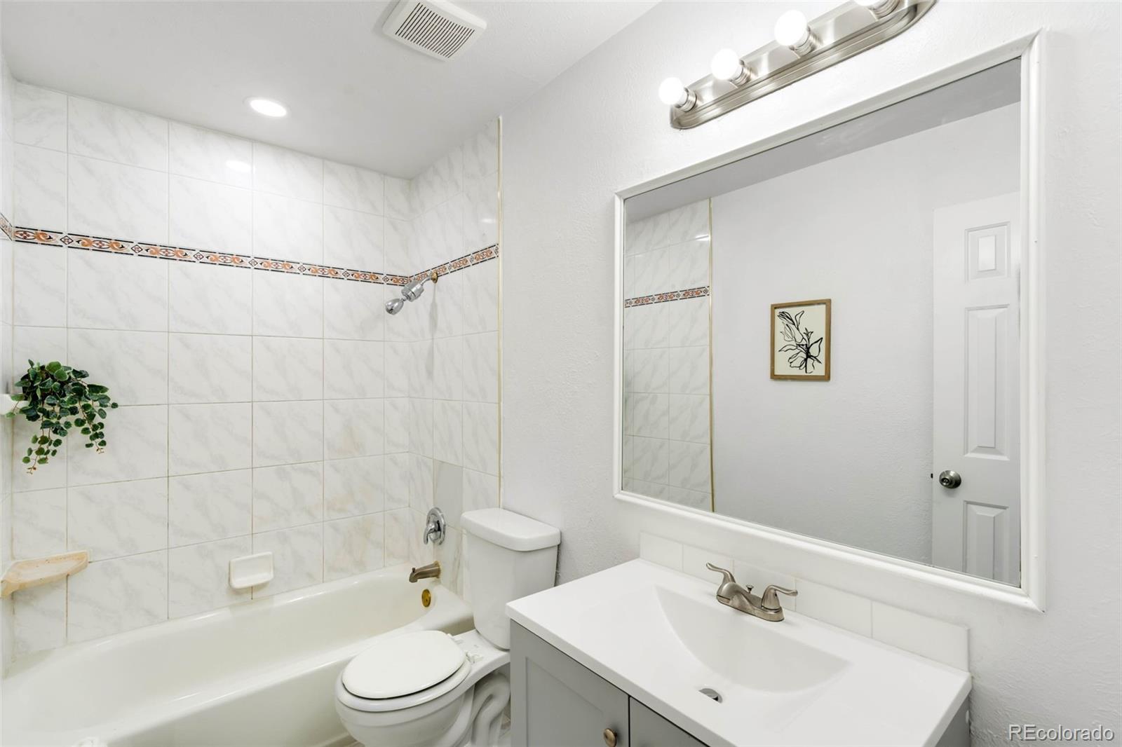 MLS Image #5 for 5993  oneida street,commerce city, Colorado