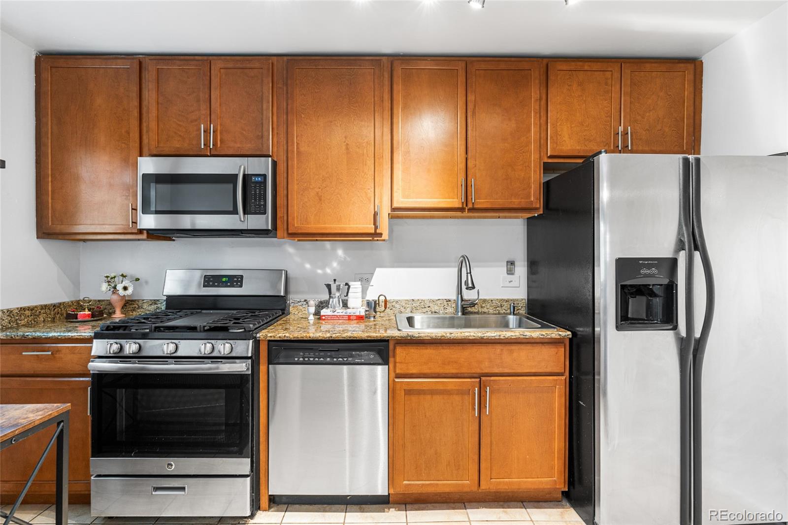 MLS Image #23 for 2100 n franklin street 5,denver, Colorado