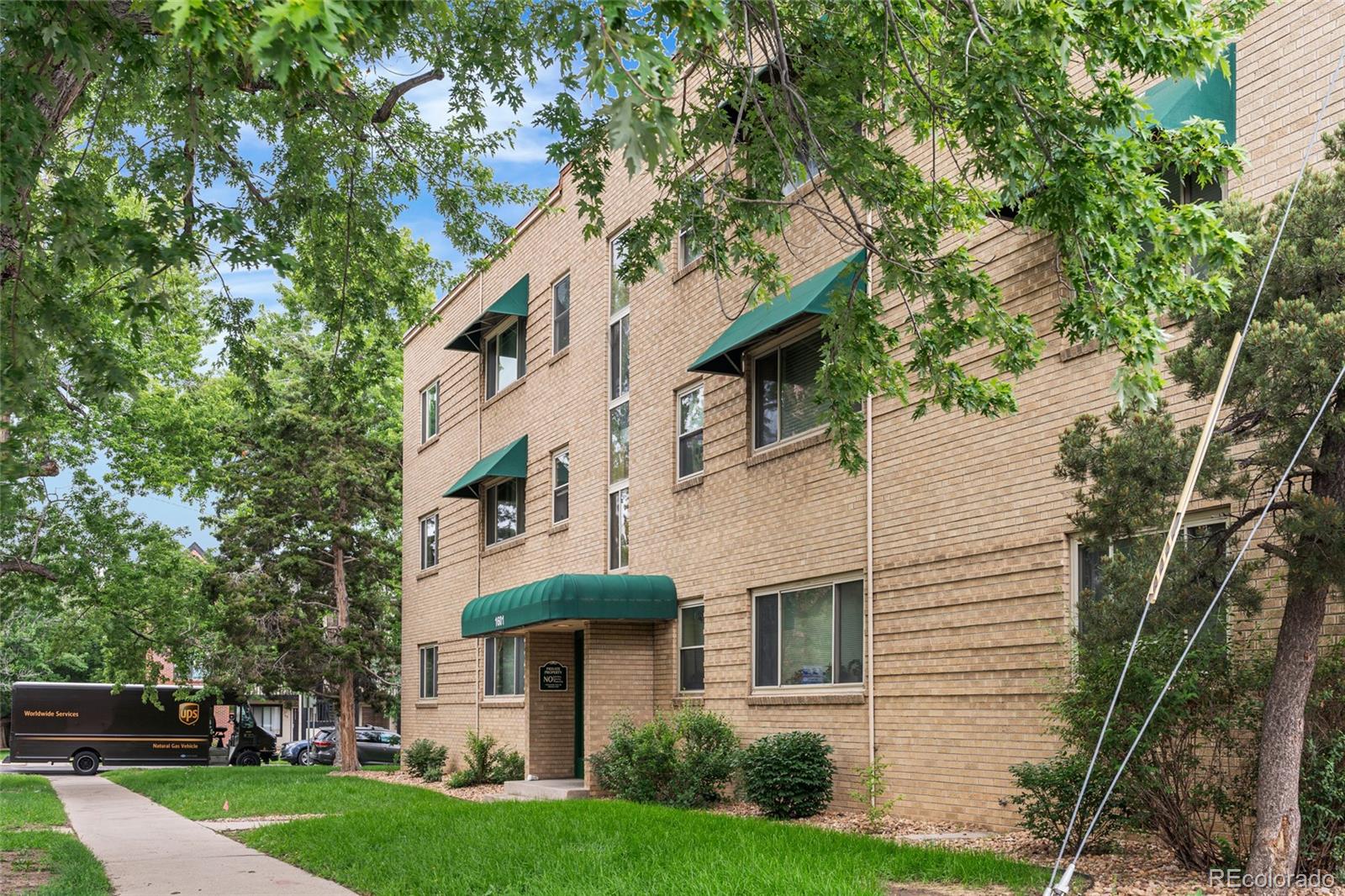 MLS Image #29 for 2100 n franklin street 5,denver, Colorado
