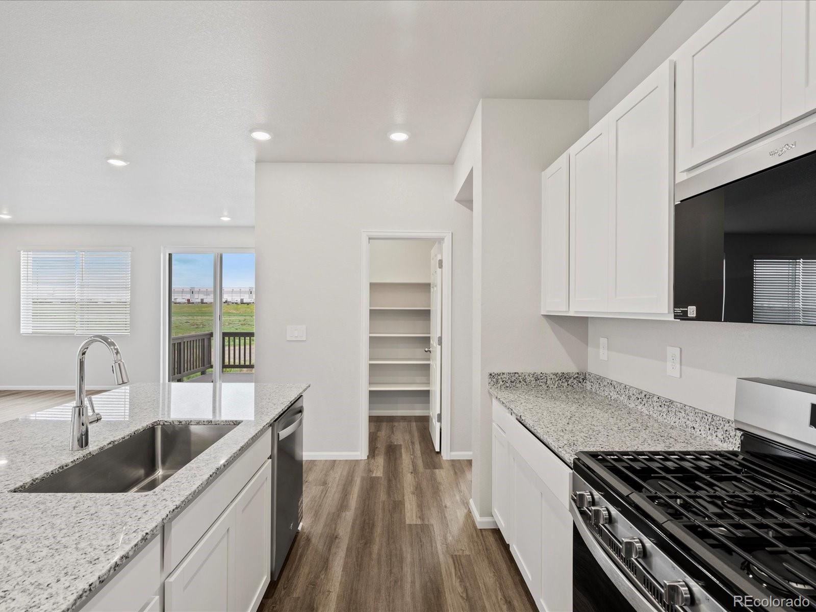 MLS Image #12 for 8809  sedalia street,commerce city, Colorado