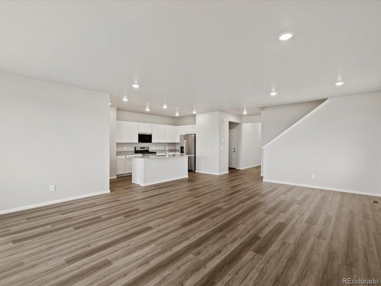 MLS Image #6 for 8809  sedalia street,commerce city, Colorado