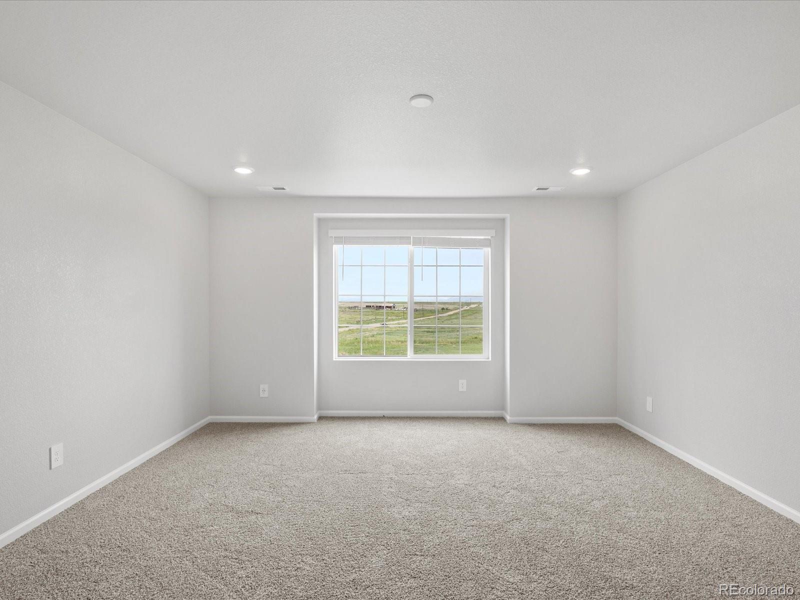 MLS Image #5 for 8819  sedalia street,commerce city, Colorado