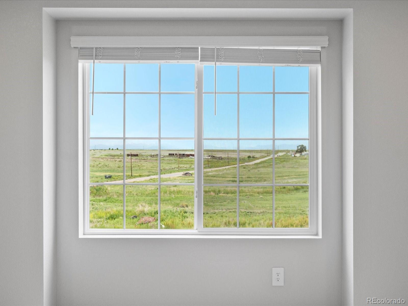 MLS Image #6 for 8819  sedalia street,commerce city, Colorado